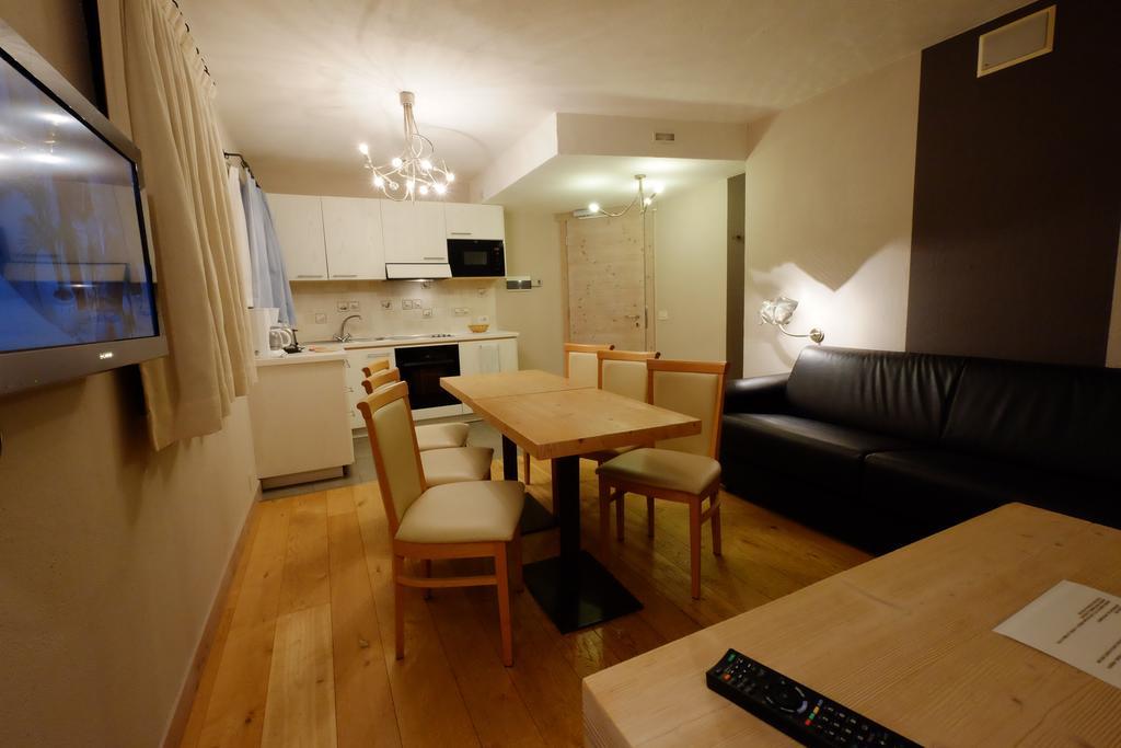 Chalet C'Est La Vie Livigno Pokoj fotografie